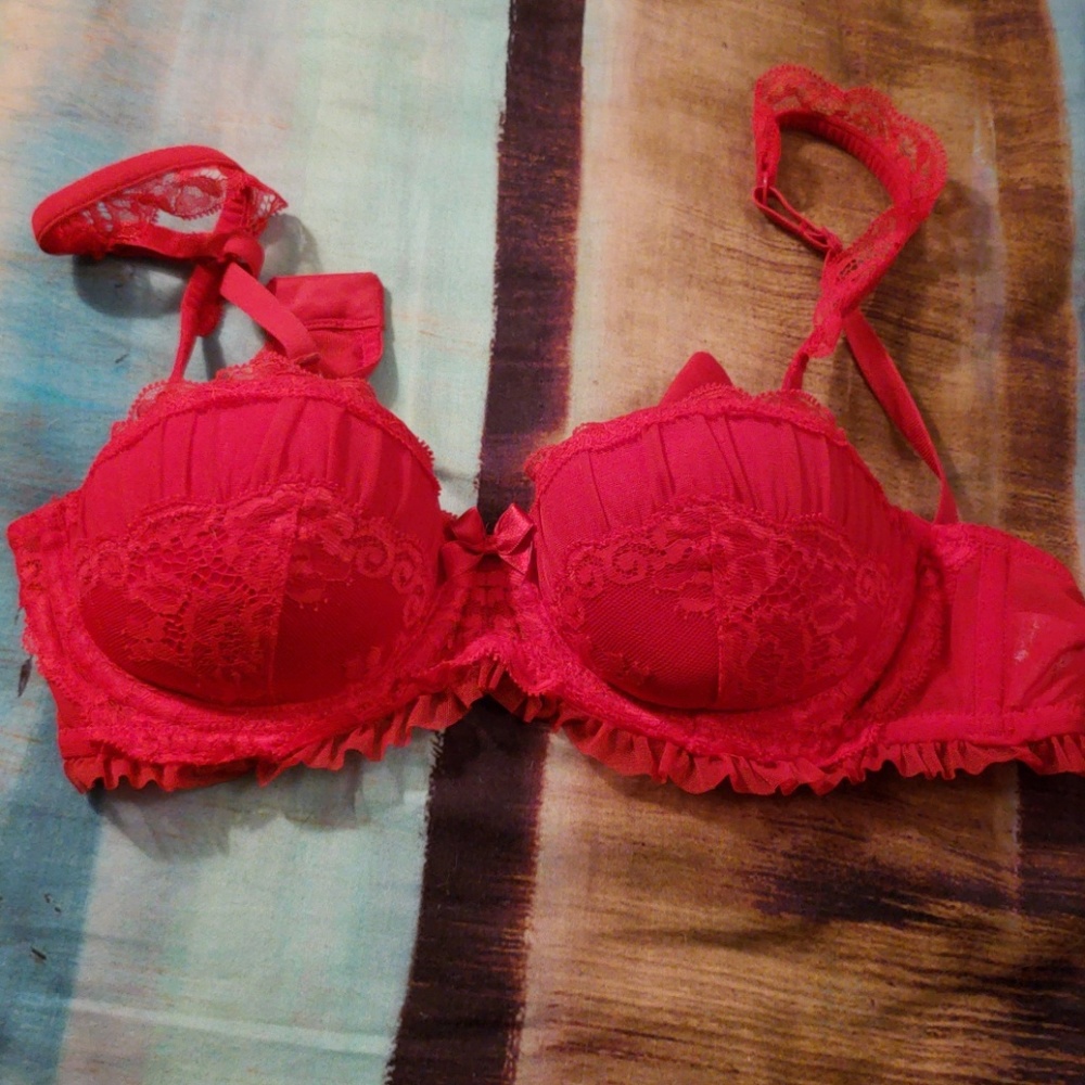 Cute, little & lacey bra